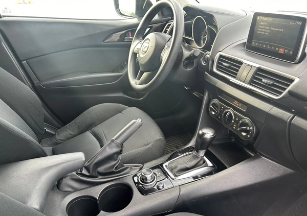 Mazda 3 cena 46000 przebieg: 151000, rok produkcji 2015 z Gliwice małe 79